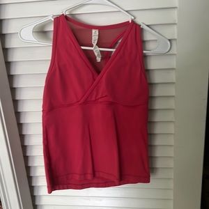 red/ pink lulu lemon top, never worn